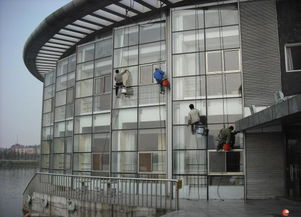 提升城市形象，保障建筑安全——臨桂縣工廠高空清潔與開荒保潔服務全解析